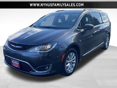 Used 2018 Chrysler Pacifica Touring-L