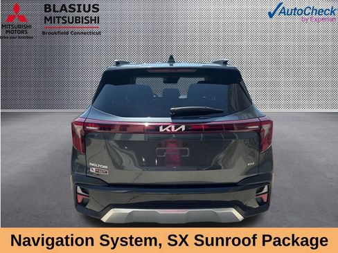 Used 2024 Kia Seltos SX w/ SX Sunroof Package AWD/4WD image 9