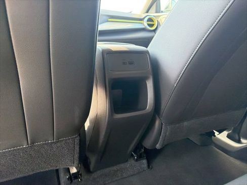 Used 2024 Chevrolet Trax LT w/ Driver Confidence Package FWD image 16