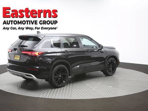 Used 2024 Mitsubishi Outlander SE AWD/4WD image 41