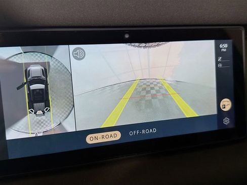 Certified 2022 Land Rover Defender 110 X-Dynamic SE image 17