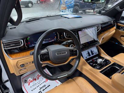 Used 2022 Jeep Grand Wagoneer Series III w/ Rear Seat Video Group 1