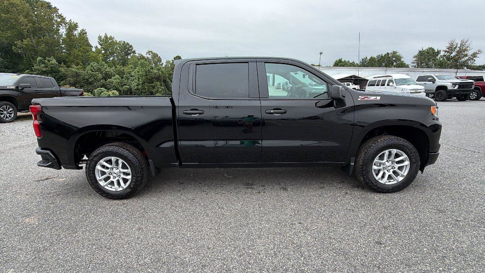 New 2026 Chevrolet Silverado 1500 RST w/ Convenience Package II AWD/4WD image 6