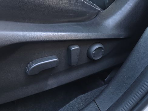Used 2020 Subaru Forester Limited image 16