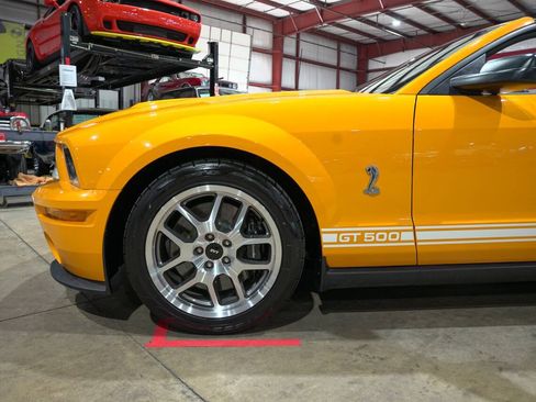 Used 2007 Ford Mustang Shelby GT500 RWD image 3