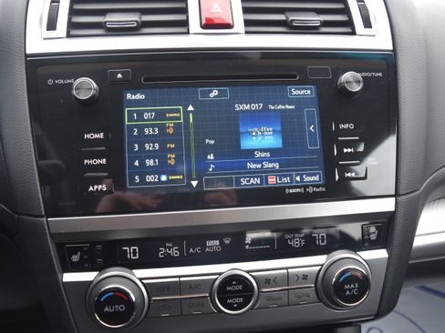 Used 2017 Subaru Legacy 2.5i Premium image 19