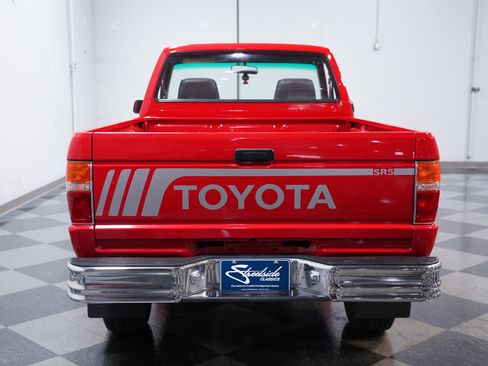 Used 1988 Toyota Pickup 4x4 Regular Cab image 10