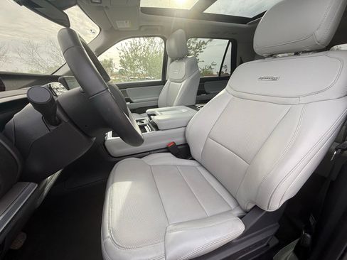 Used 2025 Ford Expedition Max Platinum image 13