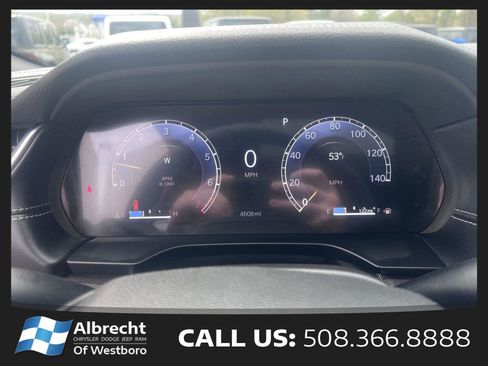 Used 2025 Jeep Grand Cherokee Limited AWD/4WD image 27