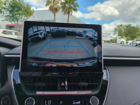 Certified 2025 Toyota Corolla SE w/ SE Premium Package FWD image 14