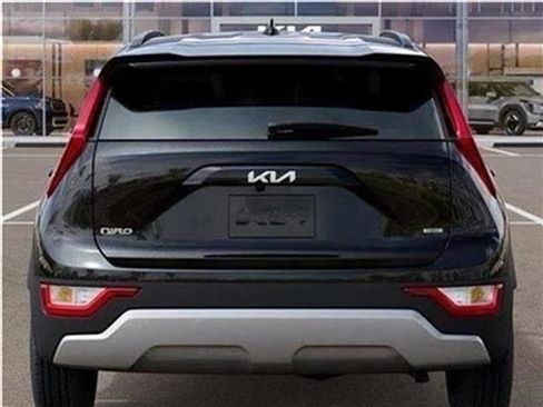 New 2025 Kia Niro EX image 40