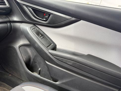 Used 2020 Subaru Crosstrek 2.0i Premium w/ Moonroof Package 2 AWD/4WD image 16
