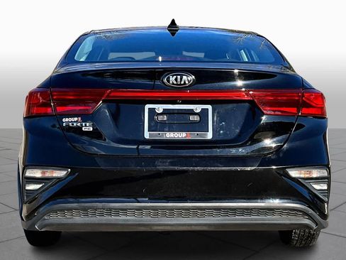 Used 2019 Kia Forte Sedan image 4