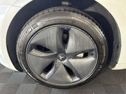 Used 2019 Tesla Model 3 Standard Range Plus RWD image 23