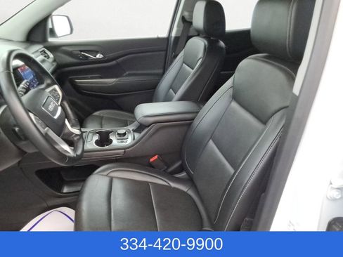 Used 2023 GMC Acadia SLT image 12