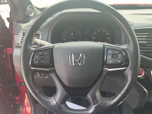 Used 2025 Honda Ridgeline Black Edition image 16