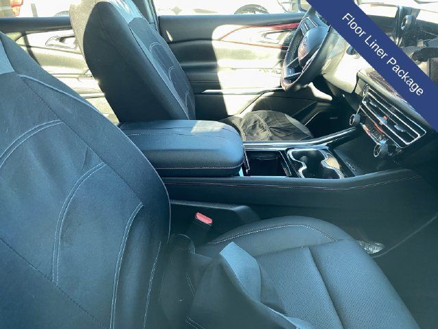 Used 2026 Chevrolet Traverse Z71 w/ Enhanced Driving Package AWD/4WD image 9