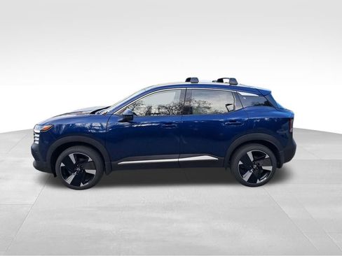 New 2026 Nissan Kicks SR w/ SR Premium Package AWD/4WD image 2
