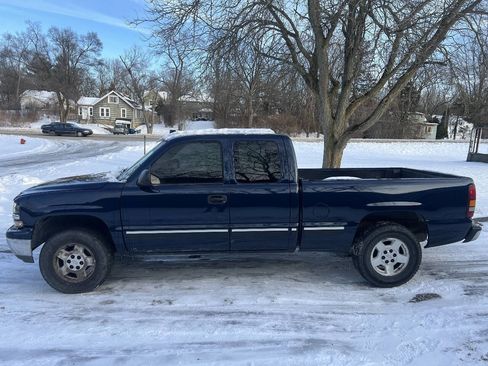 Used 2001 Chevrolet Silverado 1500 LT w/ Firm Ride Suspension Pkg image 5