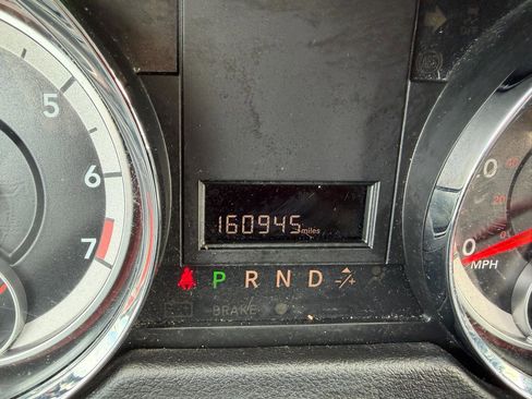 Used 2017 Dodge Grand Caravan SXT image 17