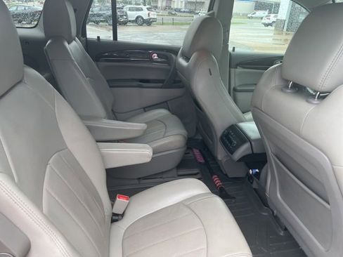 Used 2017 Buick Enclave Leather FWD image 5