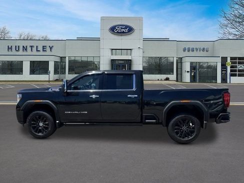 Used 2023 GMC Sierra 3500 Denali w/ Denali Black Diamond Edition AWD/4WD image 7