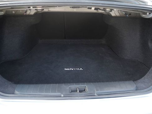 Used 2022 Nissan Sentra SV image 32