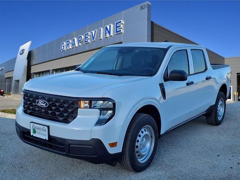 New 2025 Ford Maverick XL image 1