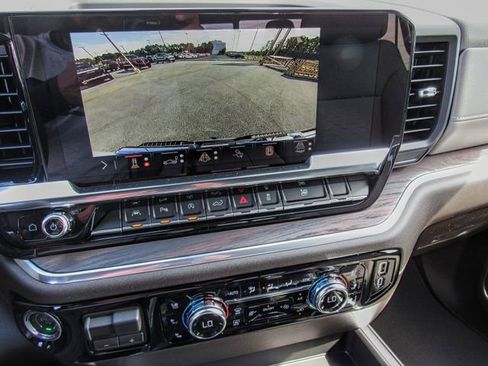 New 2026 GMC Sierra 1500 SLT w/ SLT Premium Package image 24