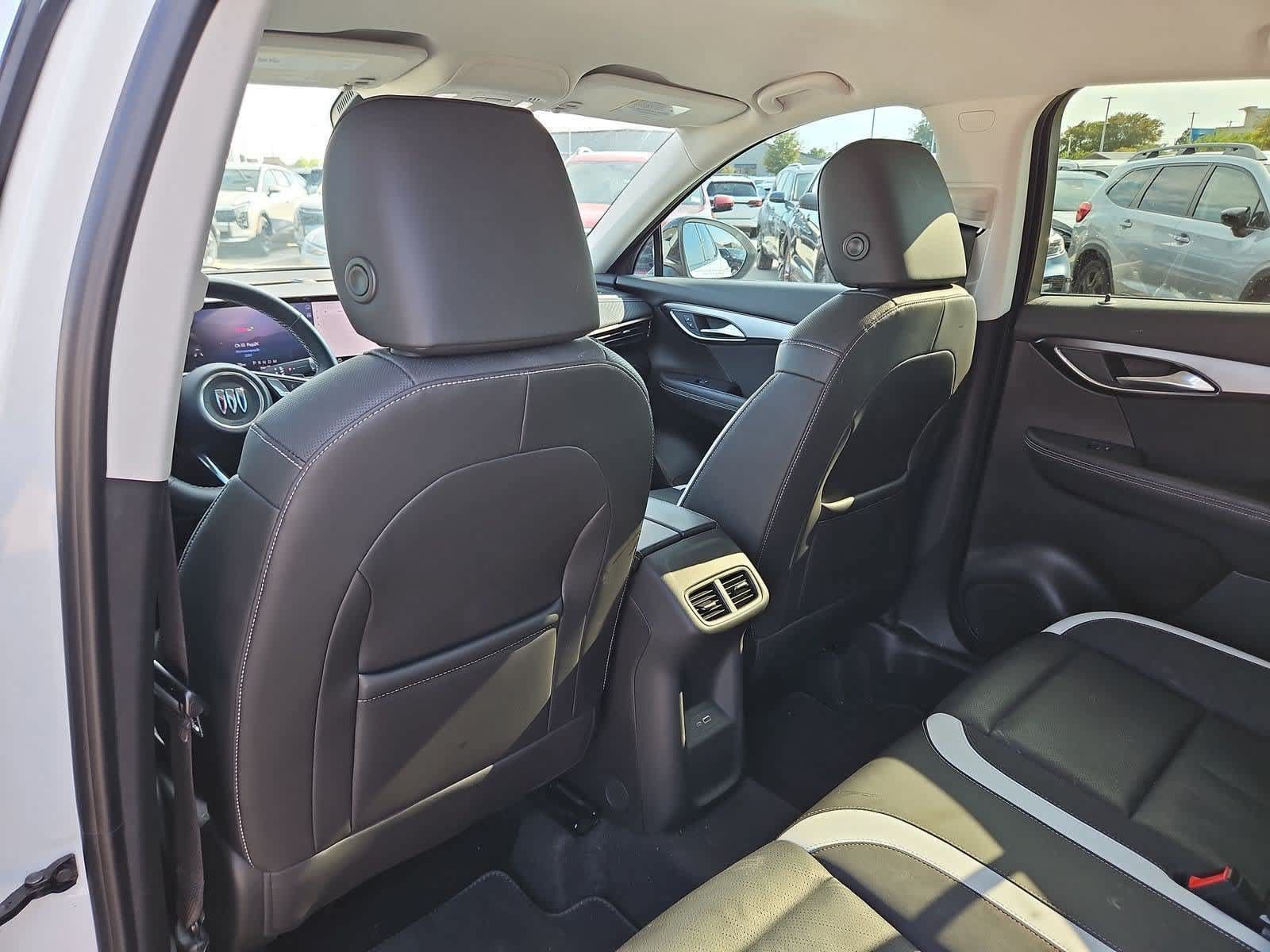 Used 2024 Buick Envision Sport Touring AWD/4WD image 17