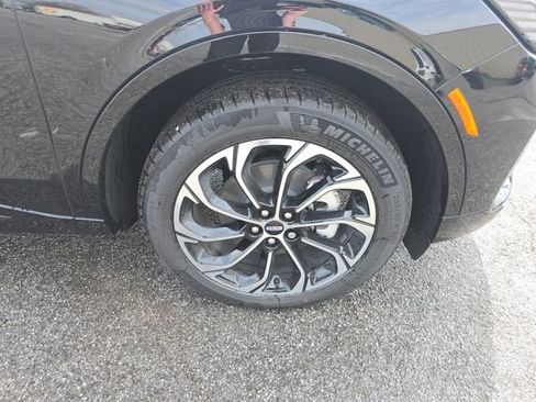 New 2026 Lincoln Nautilus Reserve AWD/4WD image 14