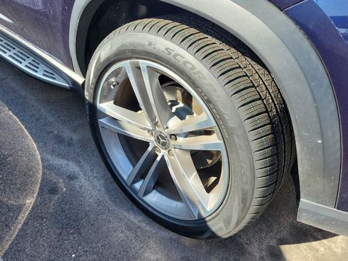 Used 2022 Mercedes-Benz GLE 350 4MATIC image 5