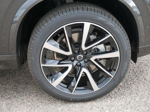 Used 2025 Volvo XC90 B6 Plus w/ Protection Package Premier image 4