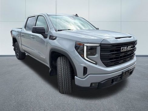 Used 2024 GMC Sierra 1500 Elevation w/ X31 Off-Road Package AWD/4WD image 5
