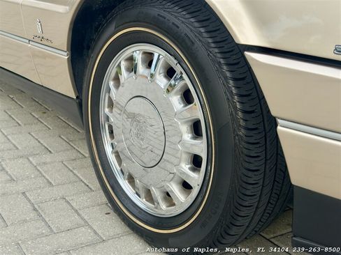 Used 1993 Cadillac Allante FWD image 10