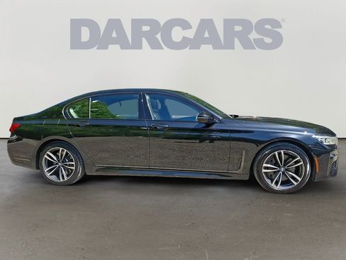 Used 2020 BMW 750i xDrive w/ M Sport Package AWD/4WD image 7
