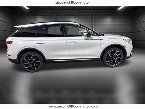 New 2026 Lincoln Corsair Reserve image 7