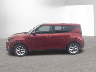 Used 2025 Kia Soul LX w/ LX Technology Package