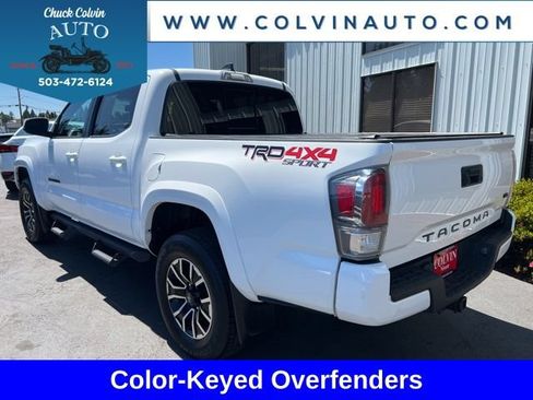 Used 2022 Toyota Tacoma TRD Sport w/ Black Out Package (TMS) AWD/4WD image 9