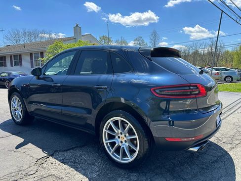 Used 2017 Porsche Macan AWD/4WD image 4