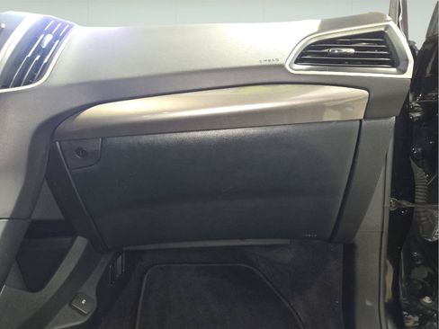 Used 2024 Ford Edge SE w/ Black Appearance Package AWD/4WD image 32