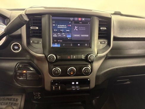 Used 2022 RAM 2500 Tradesman w/ Chrome Appearance Group AWD/4WD image 25