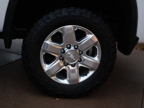 Used 2020 Chevrolet Silverado 2500 LTZ image 52