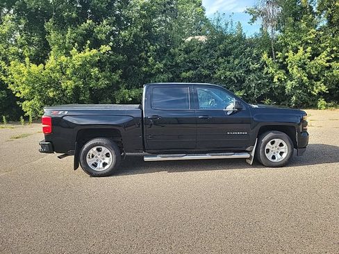 Used 2018 Chevrolet Silverado 1500 LT w/ All Star Edition AWD/4WD image 10