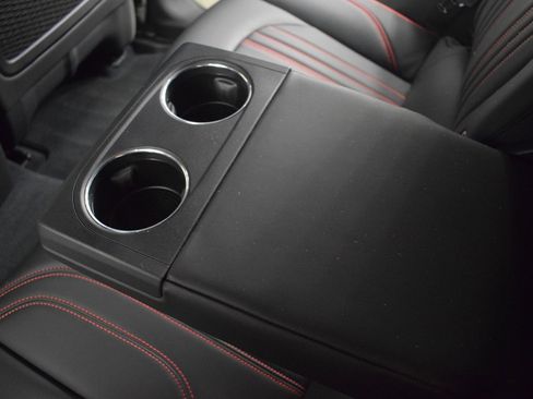 Certified 2022 Maserati Levante GT image 22