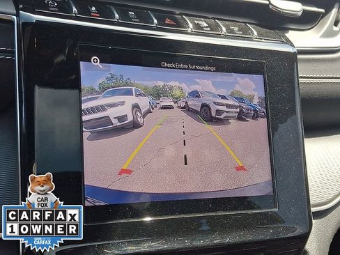 Used 2023 Jeep Grand Cherokee L Laredo AWD/4WD image 20