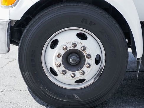 Used 2015 Ford F650 2WD Crew Cab Super Duty image 49