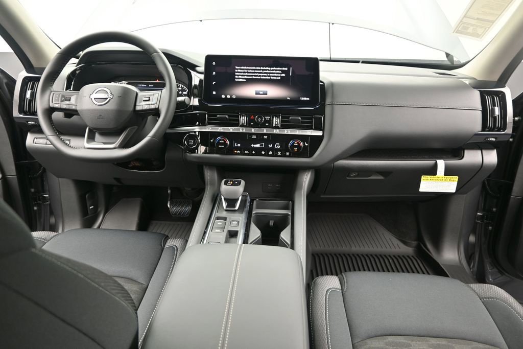 Certified 2026 Nissan Pathfinder SV FWD image 31