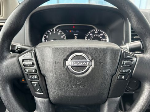 Used 2024 Nissan Frontier SV w/ Technology Package RWD image 24