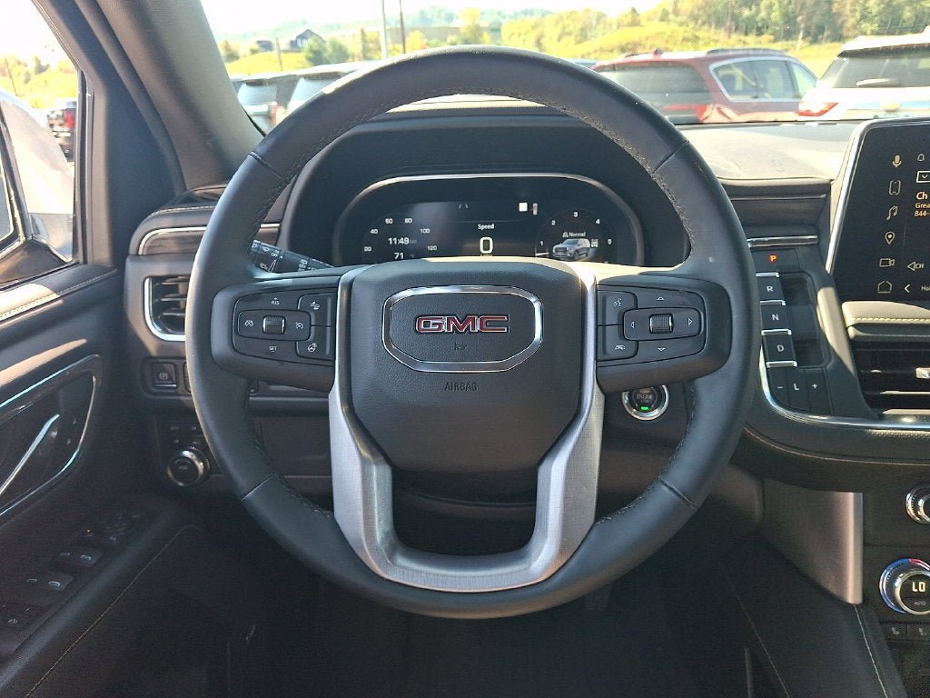 Used 2023 GMC Yukon XL SLT w/ SLT Premium Package AWD/4WD image 19